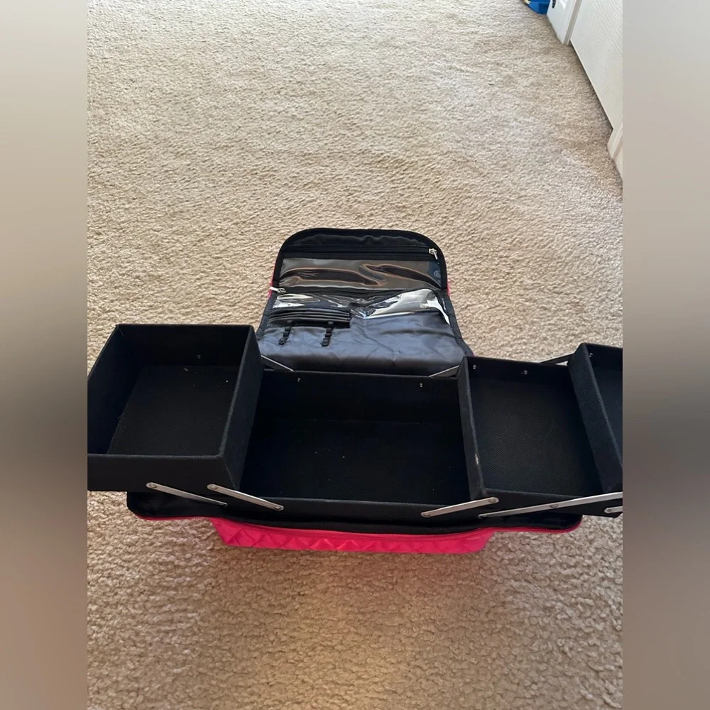 Ulta Advanced Pro Makeup Kit/ Organizer: perfect for traveling